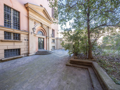 Appartamento di pregio con altana in pieno Centro, Via Barberia, Bologna (BO)
