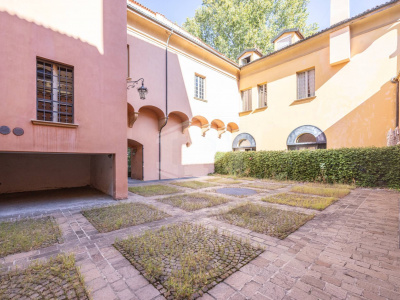 Trilocale di pregio in pieno Centro, Via Barberia, Bologna (BO)