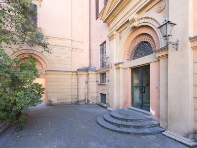 Trilocale di pregio in pieno Centro, Via Barberia, Bologna (BO)