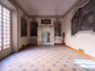 Trilocale di pregio in pieno Centro, Via Barberia, Bologna (BO)