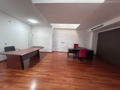 Ufficio in centro, via Montebello, Bologna (BO)