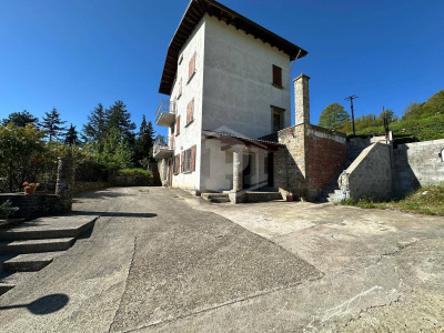 Casa indipendente con giardino privato a Sparvo, Castiglione dei Pepoli (BO)