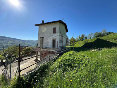 Casa indipendente con giardino privato a Sparvo, Castiglione dei Pepoli (BO)