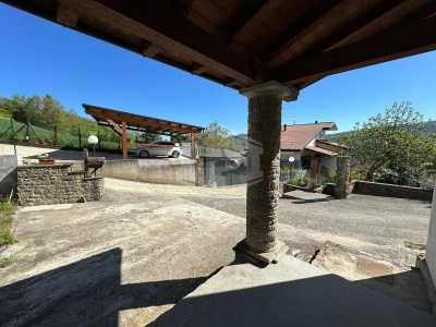 Casa indipendente con giardino privato a Sparvo, Castiglione dei Pepoli (BO)