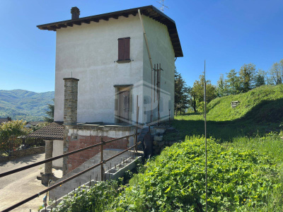 Casa indipendente con giardino privato a Sparvo, Castiglione dei Pepoli (BO)