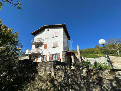 Casa indipendente con giardino privato a Sparvo, Castiglione dei Pepoli (BO)