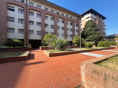 Appartamento ultimo piano con sottotetto, in Santa Viola via Emilia Ponente, Bologna (BO)
