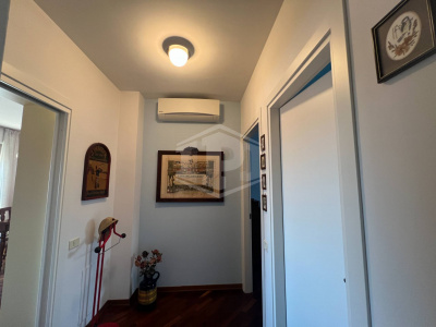 Appartamento ultimo piano con sottotetto, in Santa Viola via Emilia Ponente, Bologna (BO)