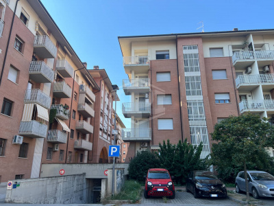 Appartamento ultimo piano con sottotetto, in Santa Viola via Emilia Ponente, Bologna (BO)