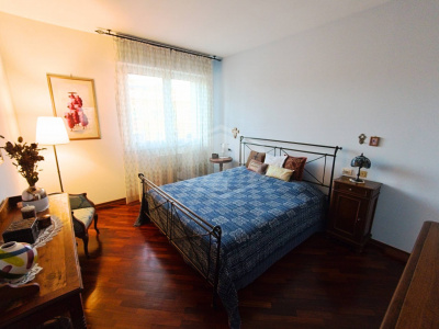 Appartamento ultimo piano con sottotetto, in Santa Viola via Emilia Ponente, Bologna (BO)