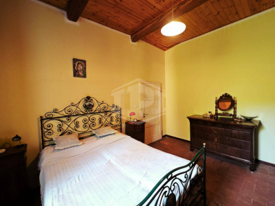 Casa indipendente cielo-terra con terreno a Dozza (BO)