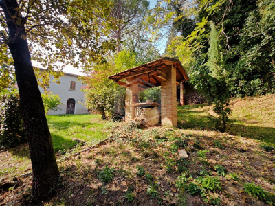 Casa indipendente cielo-terra con terreno a Dozza (BO)