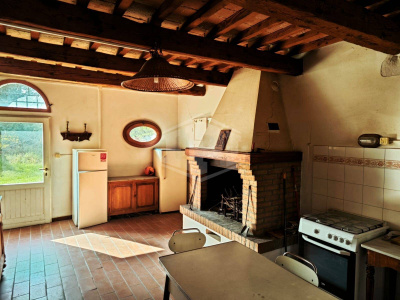 Casa indipendente cielo-terra con terreno a Dozza (BO)