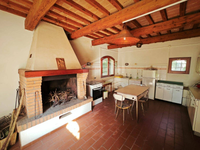 Casa indipendente cielo-terra con terreno a Dozza (BO)
