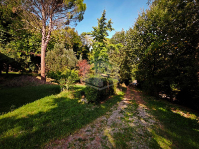 Casa indipendente cielo-terra con terreno a Dozza (BO)