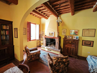 Casa indipendente cielo-terra con terreno a Dozza (BO)