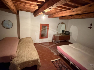 Casa indipendente cielo-terra con terreno a Dozza (BO)