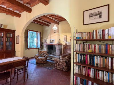 Casa indipendente cielo-terra con terreno a Dozza (BO)