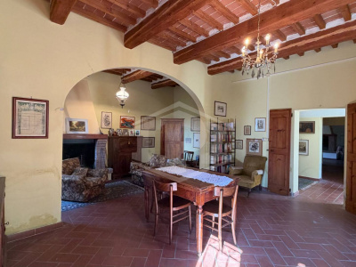Casa indipendente cielo-terra con terreno a Dozza (BO)