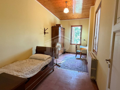 Casa indipendente cielo-terra con terreno a Dozza (BO)