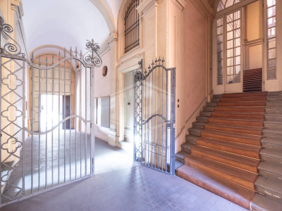 Appartamento di pregio in pieno Centro, Via Barberia, Bologna (BO)