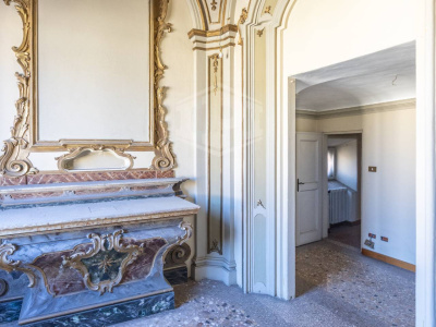 Appartamento di pregio in pieno Centro, Via Barberia, Bologna (BO)