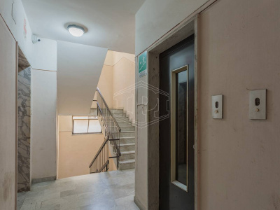 Ufficio in Via Sparano 170 - Bari (BA)