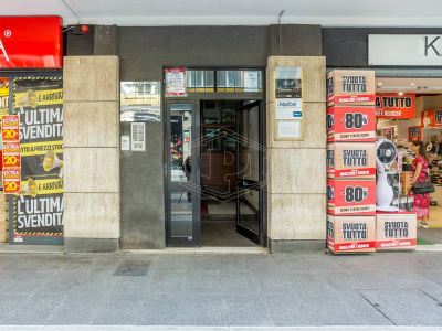 Ufficio in Via Sparano 170 - Bari (BA)