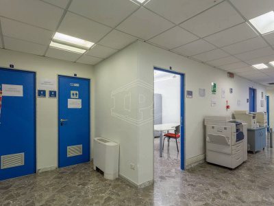 Ufficio in Via Sparano 170 - Bari (BA)