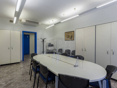Ufficio in Via Sparano 170 - Bari (BA)