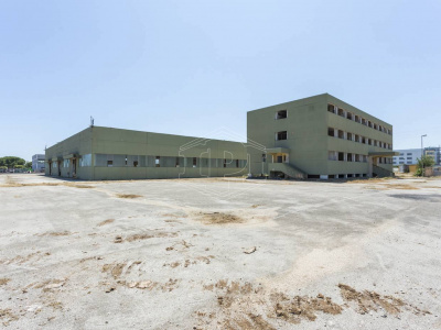 Capannone in Via delle Violette - Modugno Z.I (BA)