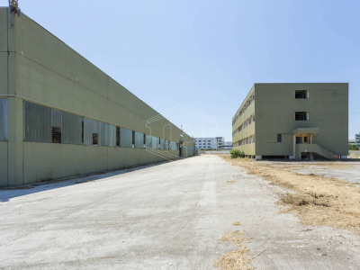 Capannone in Via delle Violette - Modugno Z.I (BA)