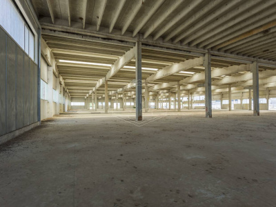 Capannone in Via delle Violette - Modugno Z.I (BA)