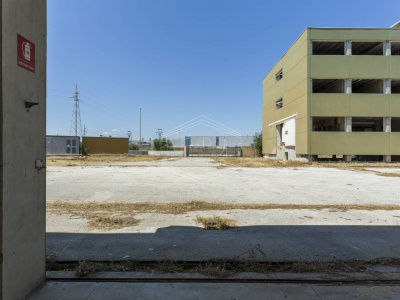 Capannone in Via delle Violette - Modugno Z.I (BA)