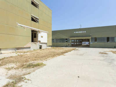 Capannone in Via delle Violette - Modugno Z.I (BA)