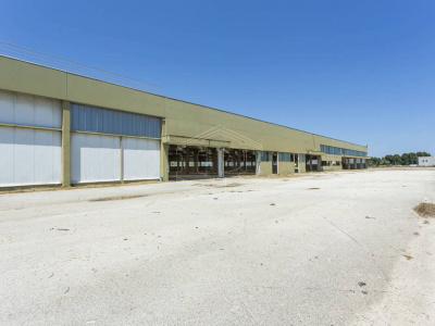 Capannone in Via delle Violette - Modugno Z.I (BA)