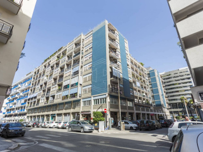 Pentalocale sito in Via Lattanzio 104 - Bari (BA)