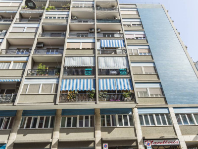 Pentalocale sito in Via Lattanzio 104 - Bari (BA)