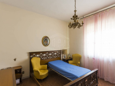 Pentalocale sito in Via Lattanzio 104 - Bari (BA)