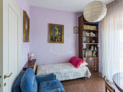 Pentalocale sito in Via Lattanzio 104 - Bari (BA)