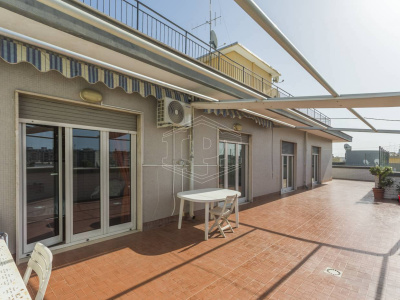 Pentalocale sito in Via Lattanzio 104 - Bari (BA)