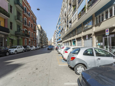 Pentalocale sito in Via Lattanzio 104 - Bari (BA)