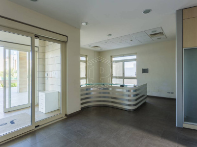Palazzina uffici indipendente sita in Via Parietai 1 Molfetta - Bari (BA)