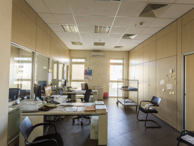 Palazzina uffici indipendente sita in Via Parietai 1 Molfetta - Bari (BA)