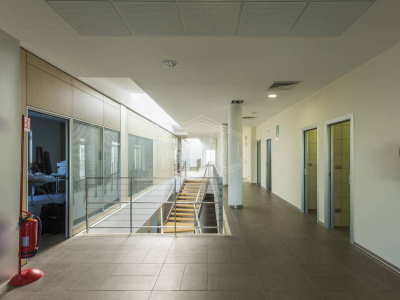 Palazzina uffici indipendente sita in Via Parietai 1 Molfetta - Bari (BA)