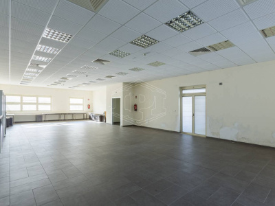 Palazzina uffici indipendente sita in Via Parietai 1 Molfetta - Bari (BA)
