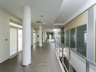 Palazzina uffici indipendente sita in Via Parietai 1 Molfetta - Bari (BA)