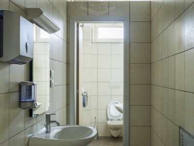 Palazzina uffici indipendente sita in Via Parietai 1 Molfetta - Bari (BA)
