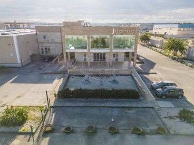 Palazzina uffici indipendente sita in Via Parietai 1 Molfetta - Bari (BA)