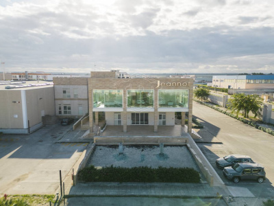 Palazzina uffici indipendente sita in Via Parietai 1 Molfetta - Bari (BA)